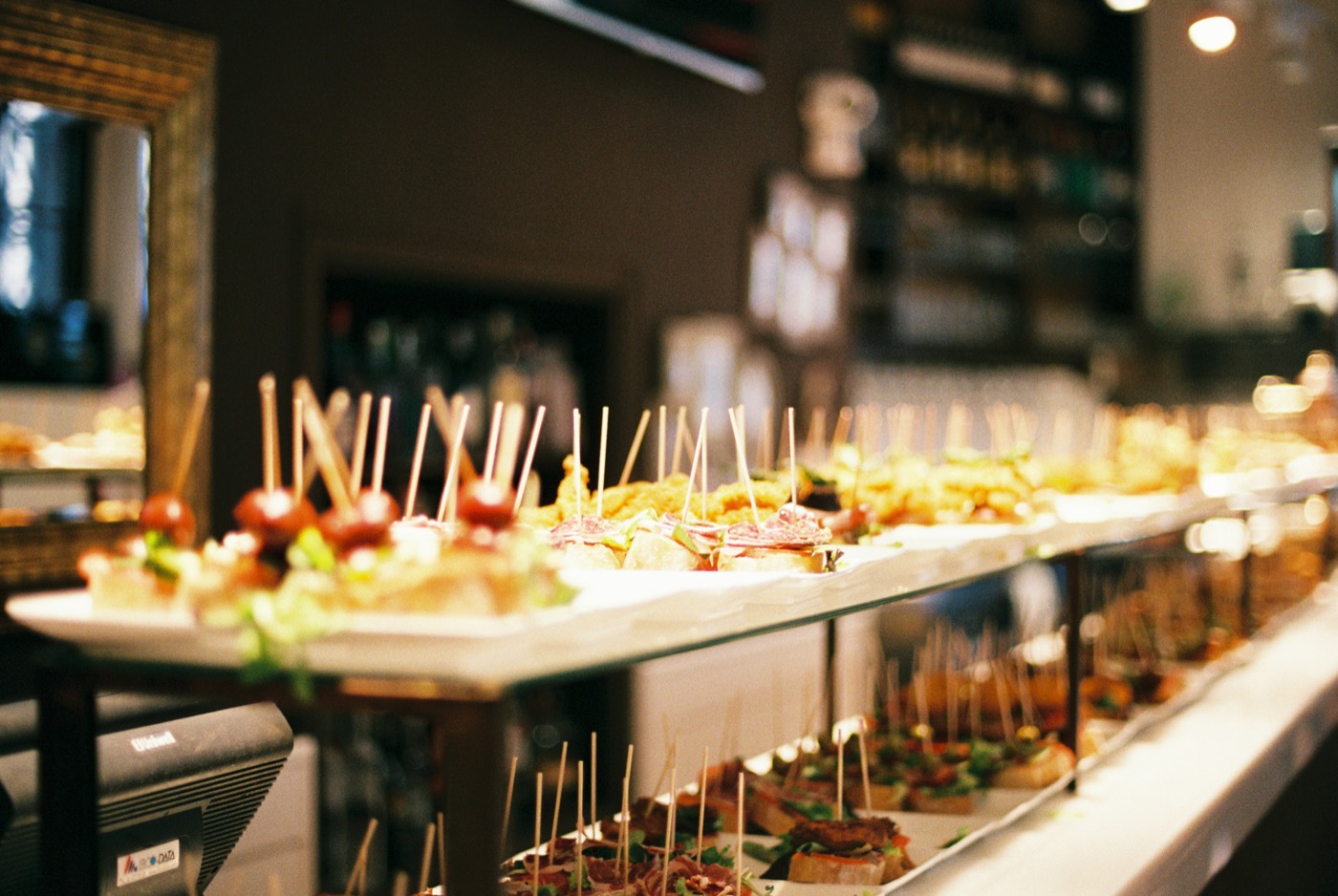 Catering and bar services